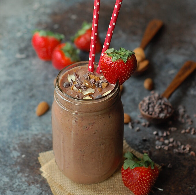 Healthy & Delicious: Our Protein-Packed Chocolate Strawberry Smoothie